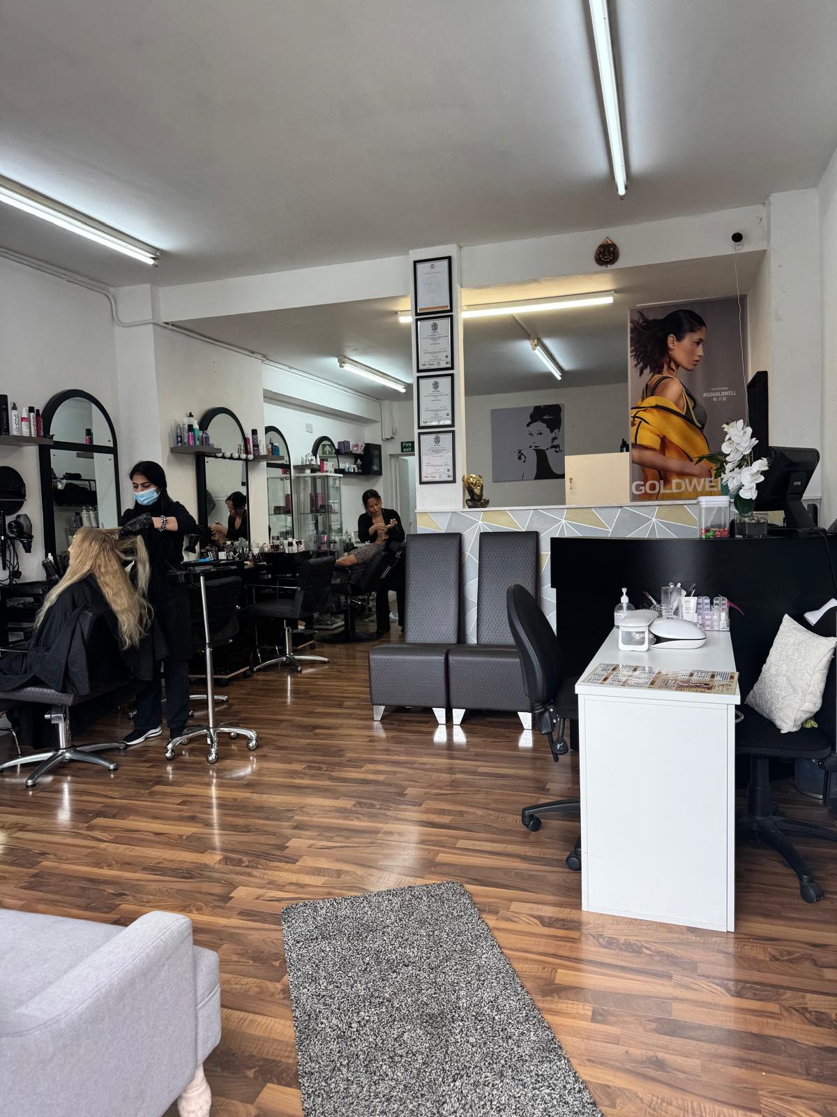 Sabi's Hair and Beauty Sabi's Hair and Beauty